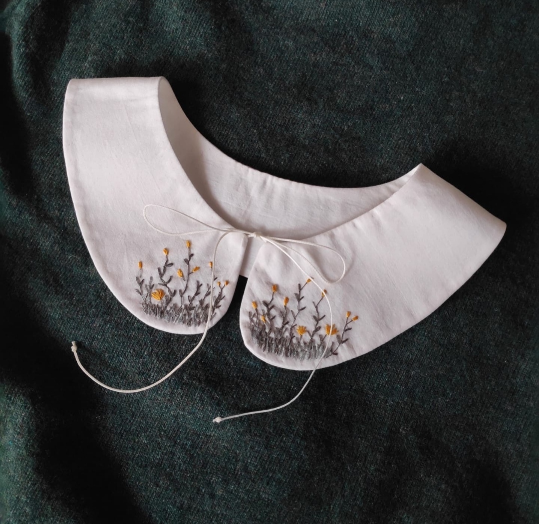 Embroidered Collar